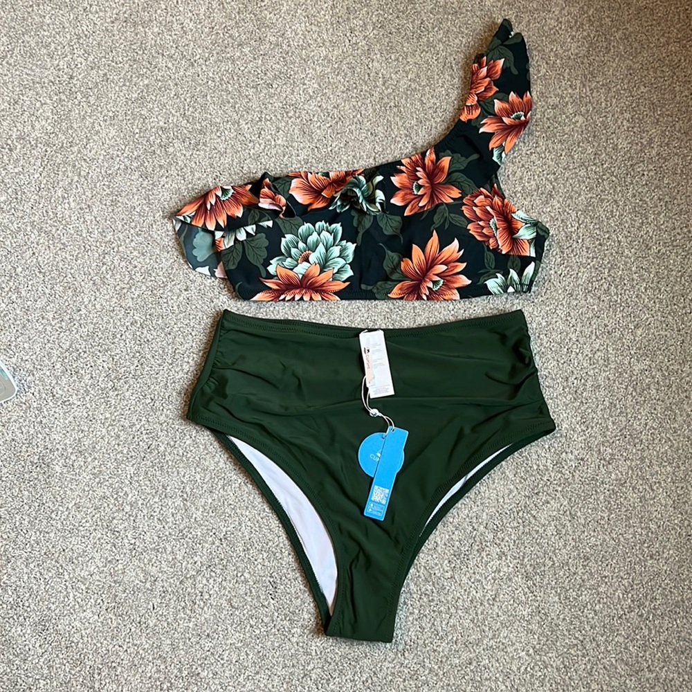 NWT Cupshe swim suit
